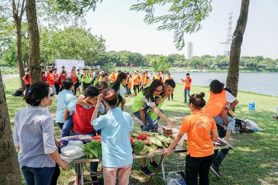 Hoạt động chào đón sinh viên khóa mới